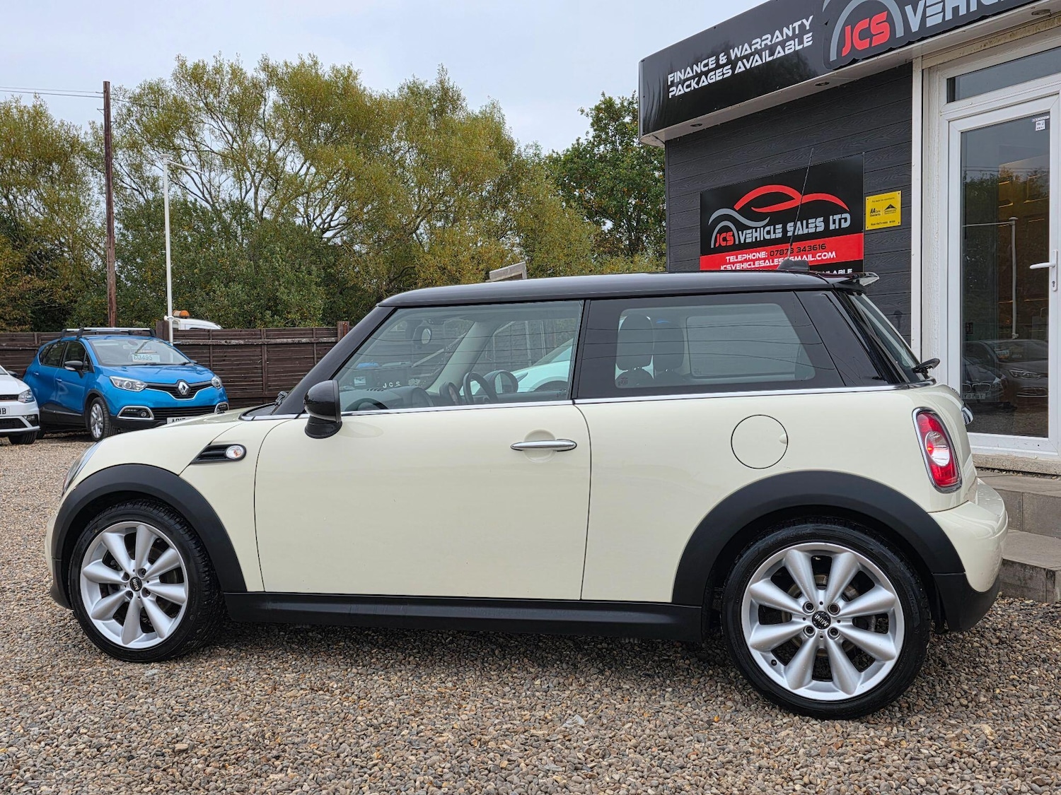 Used MINI Hatch 2011 for sale - 76599455: Photo 8