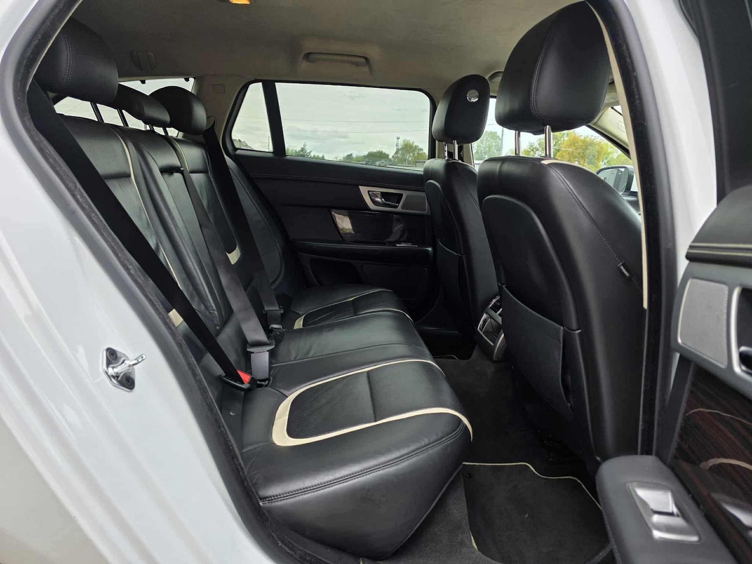 Used Jaguar XF 2014 for sale - 76599428: Photo 14