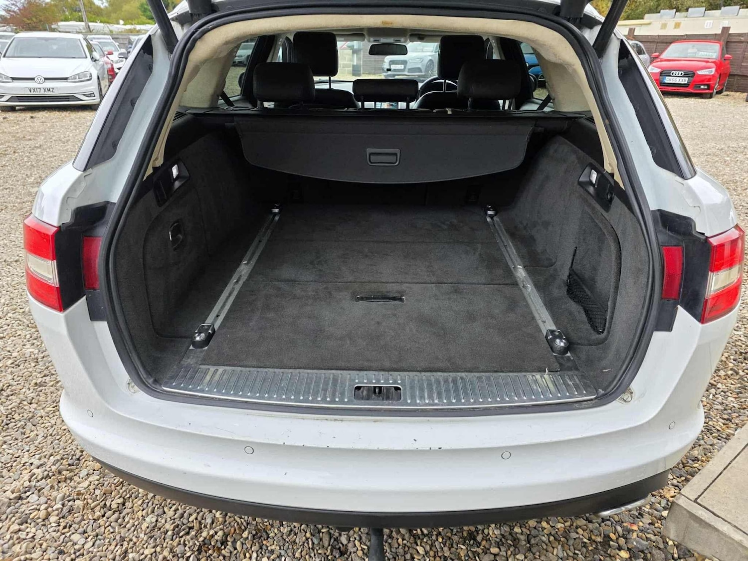 Used Jaguar XF 2014 for sale - 76599428: Photo 16