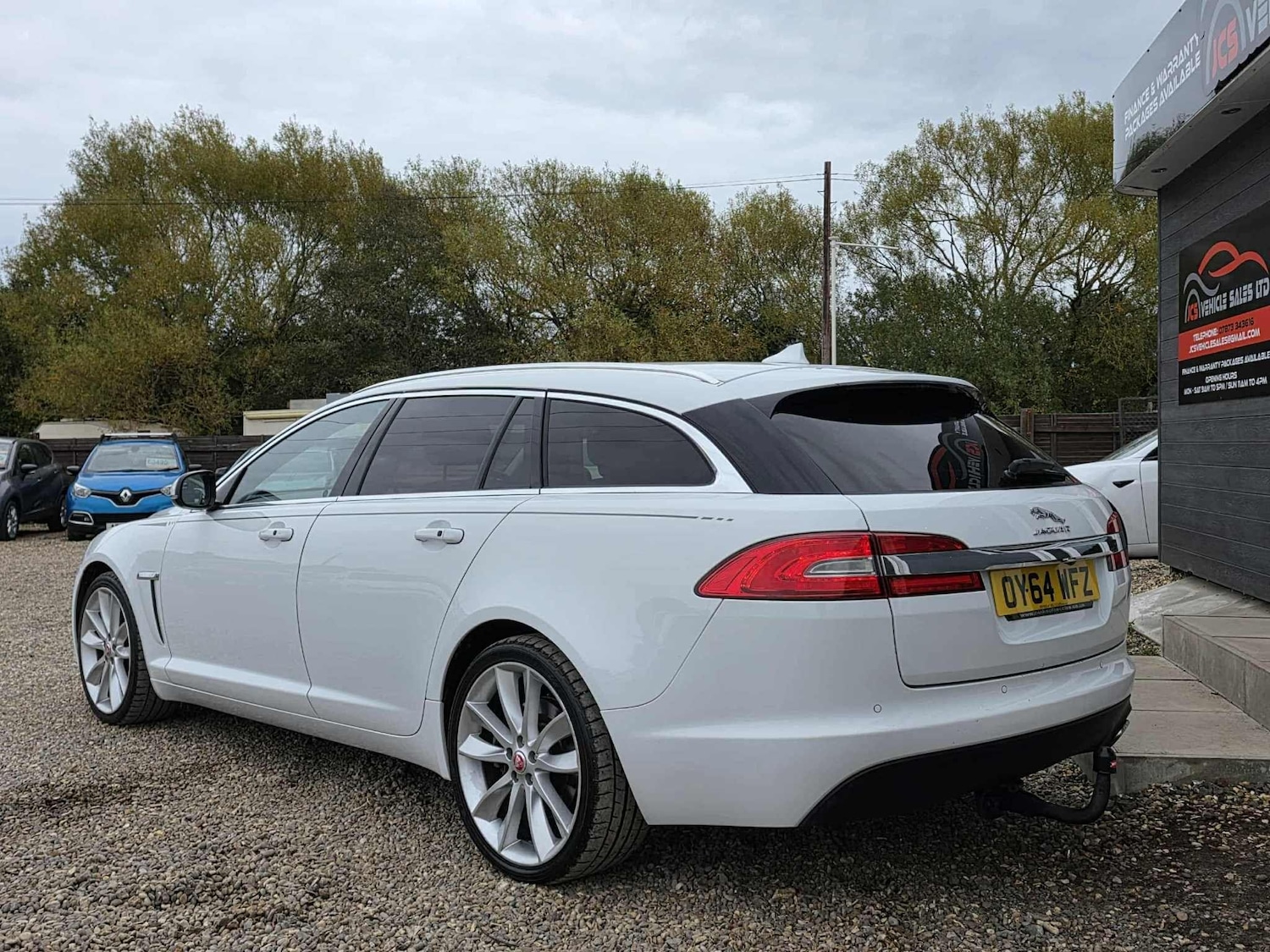 Used Jaguar XF 2014 for sale - 76599428: Photo 7