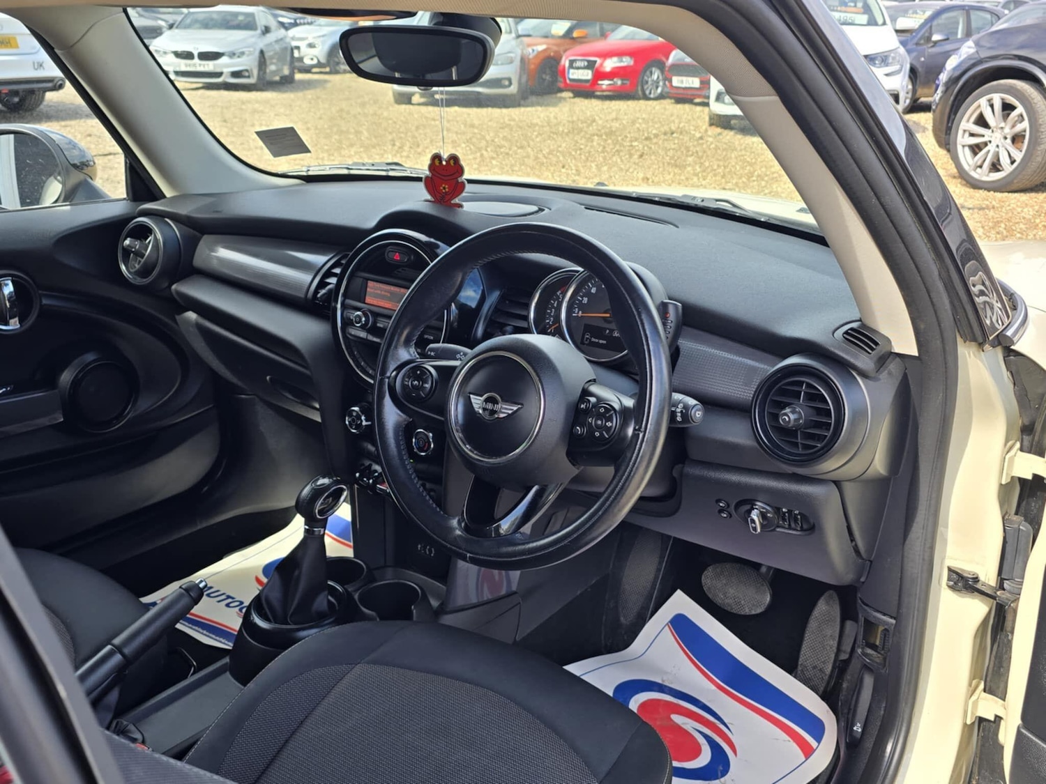 Used MINI Hatch 2016 for sale - 76599429: Photo 11