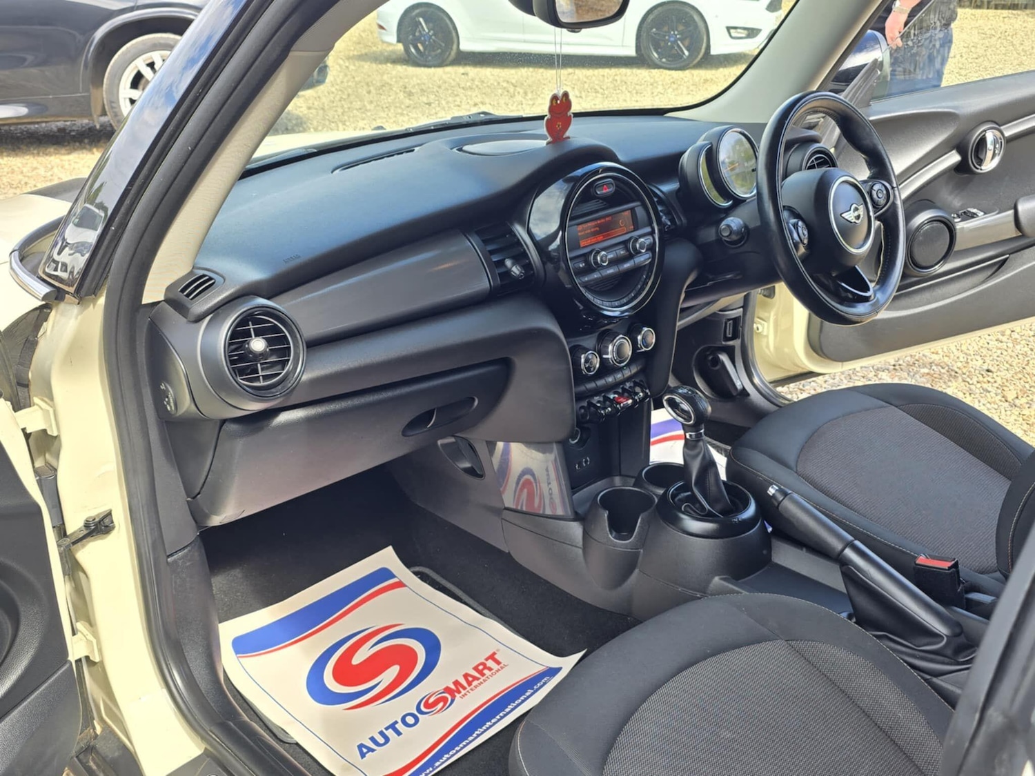 Used MINI Hatch 2016 for sale - 76599429: Photo 16