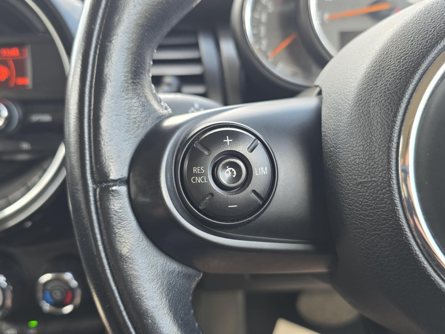 Used MINI Hatch 2016 for sale - 76599429: Photo 25