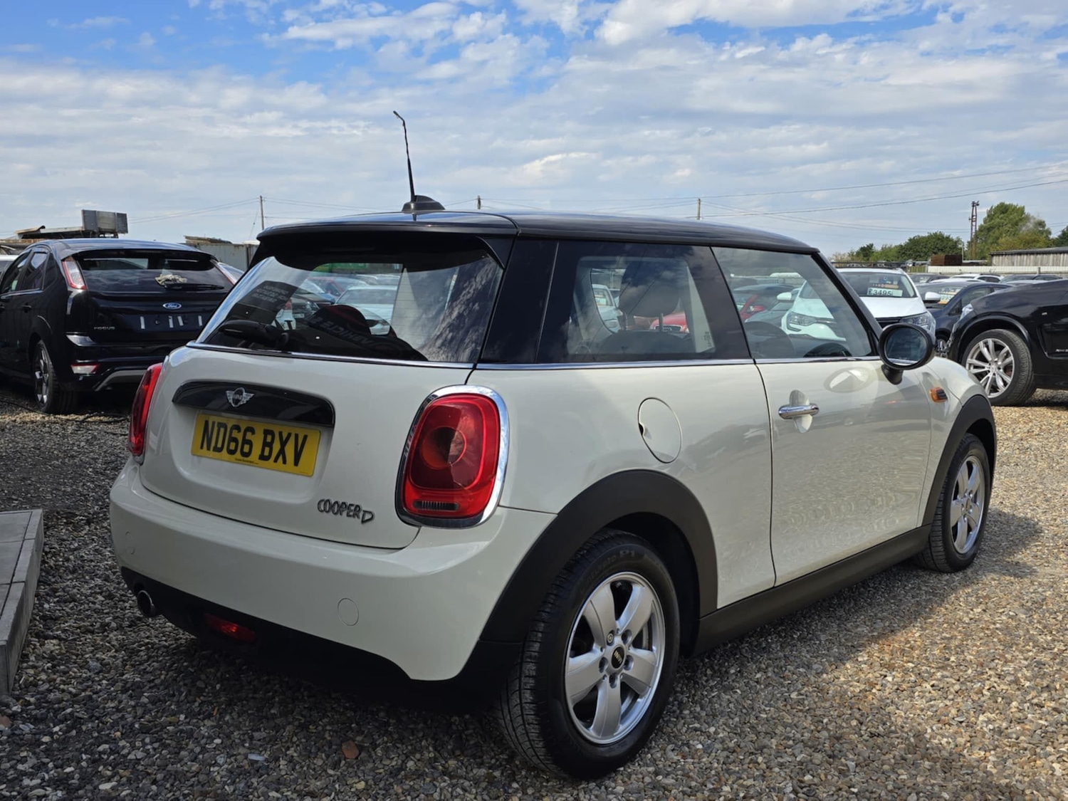 Used MINI Hatch 2016 for sale - 76599429: Photo 3