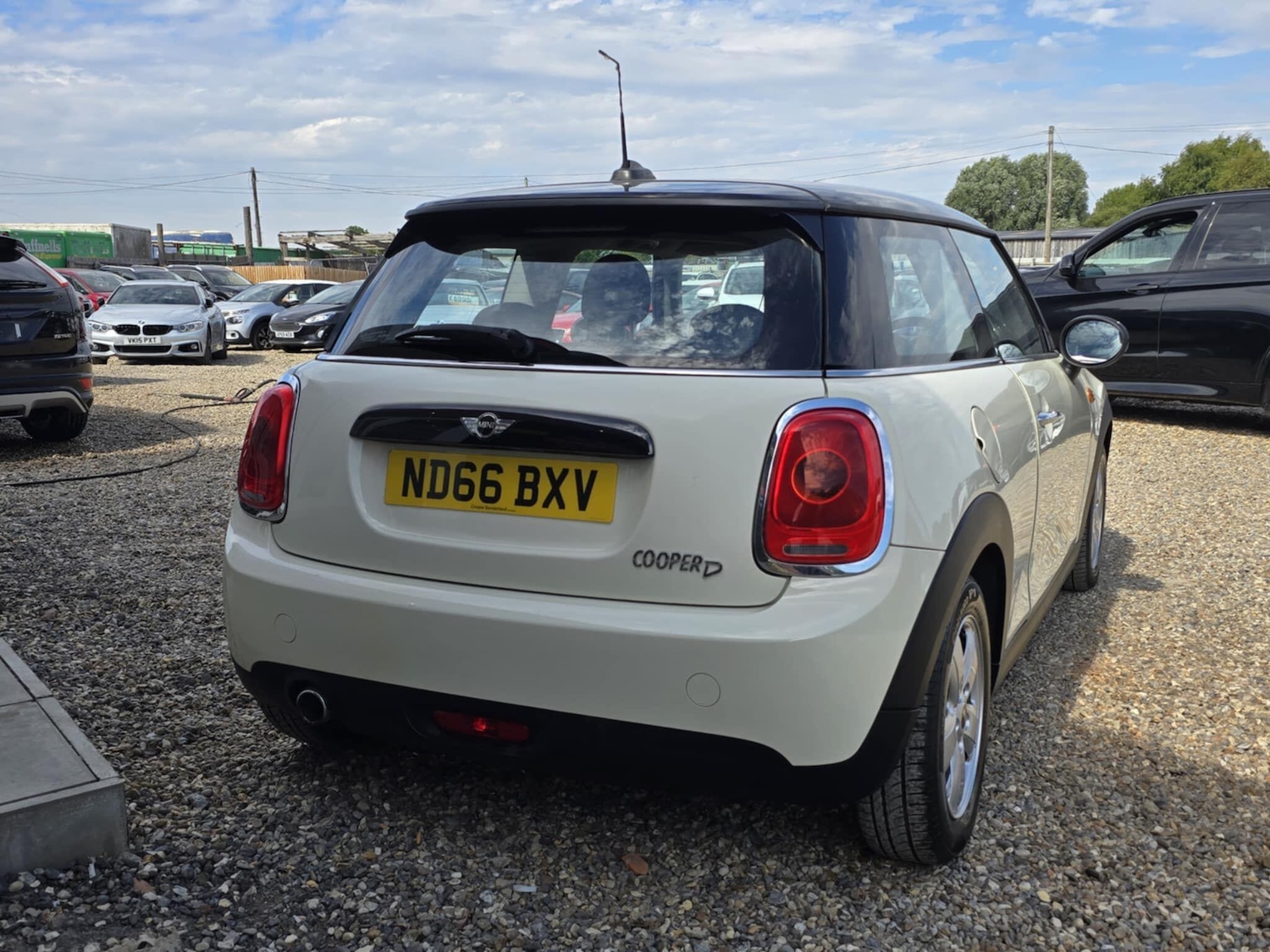 Used MINI Hatch 2016 for sale - 76599429: Photo 8