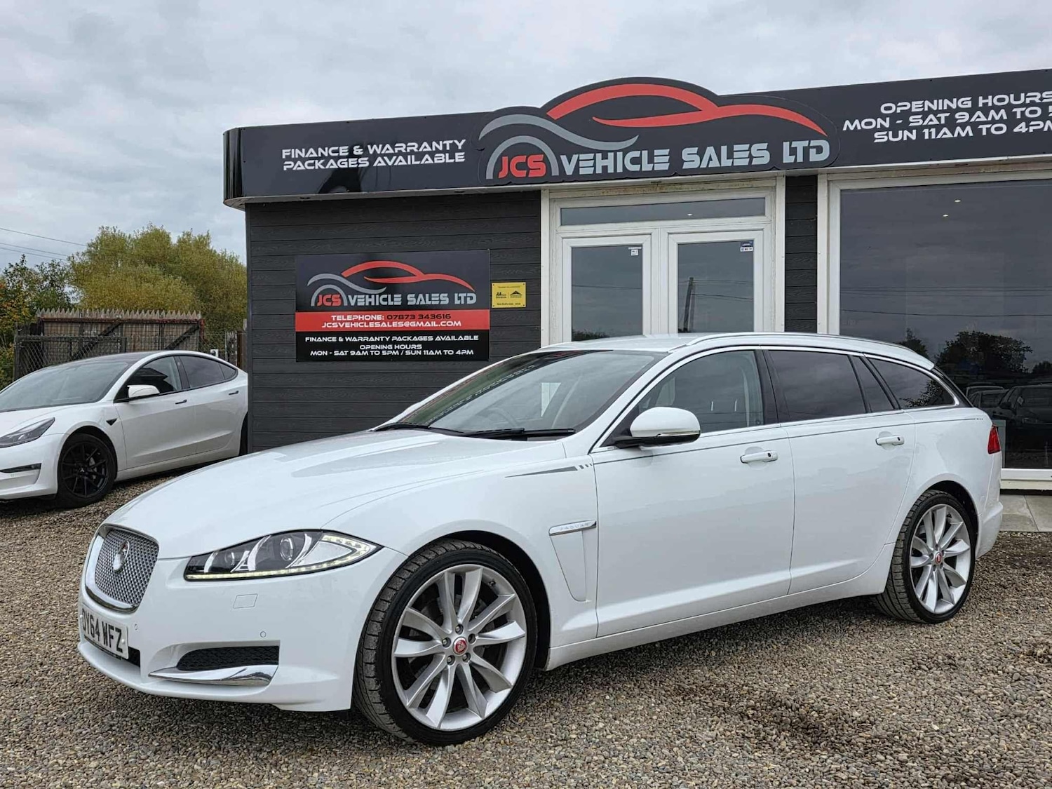 Used Jaguar XF 2014 for sale - 76990330: Photo 10
