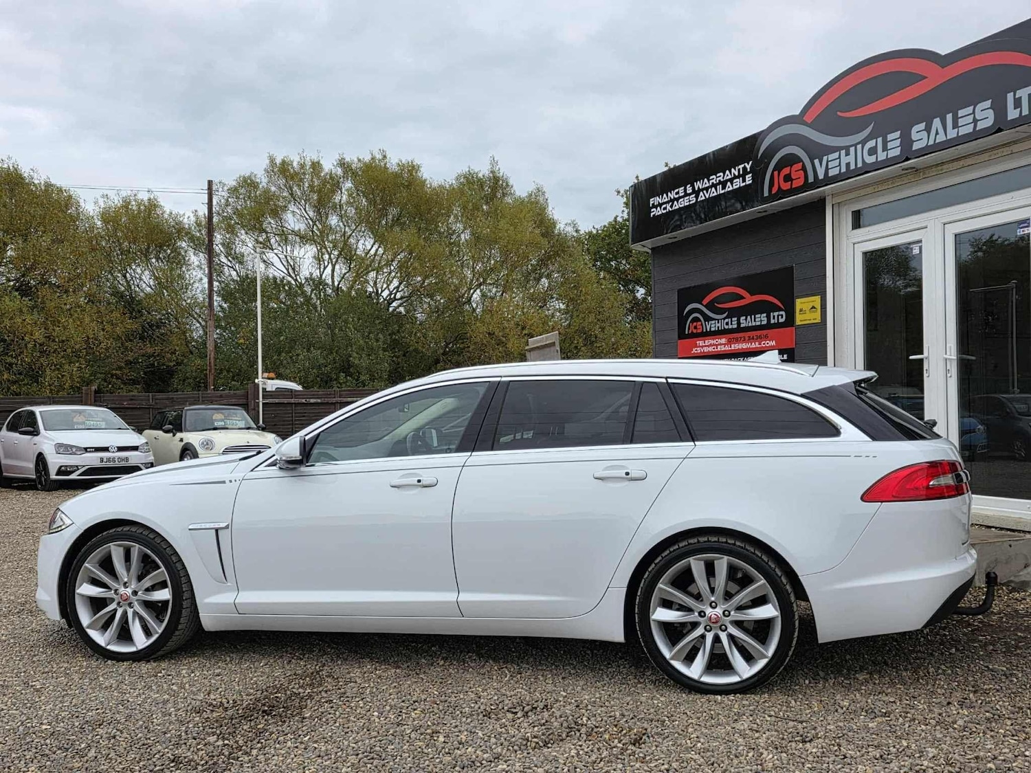 Used Jaguar XF 2014 for sale - 76990330: Photo 8