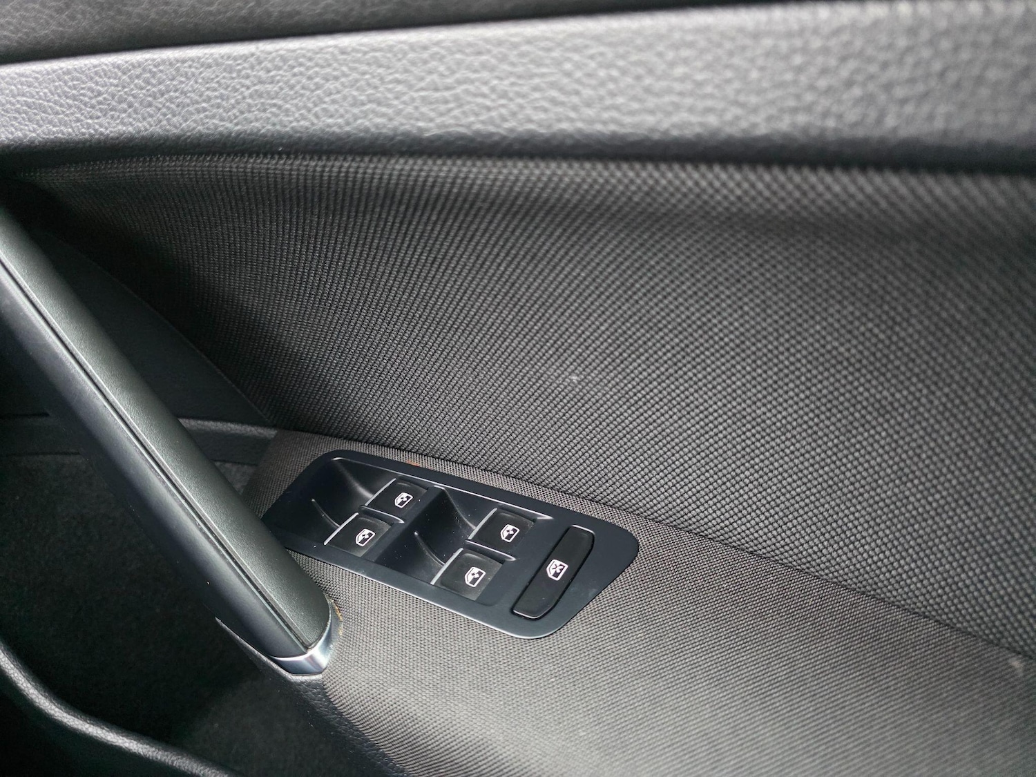 Used Volkswagen Golf 2018 for sale - 77021004: Photo 35