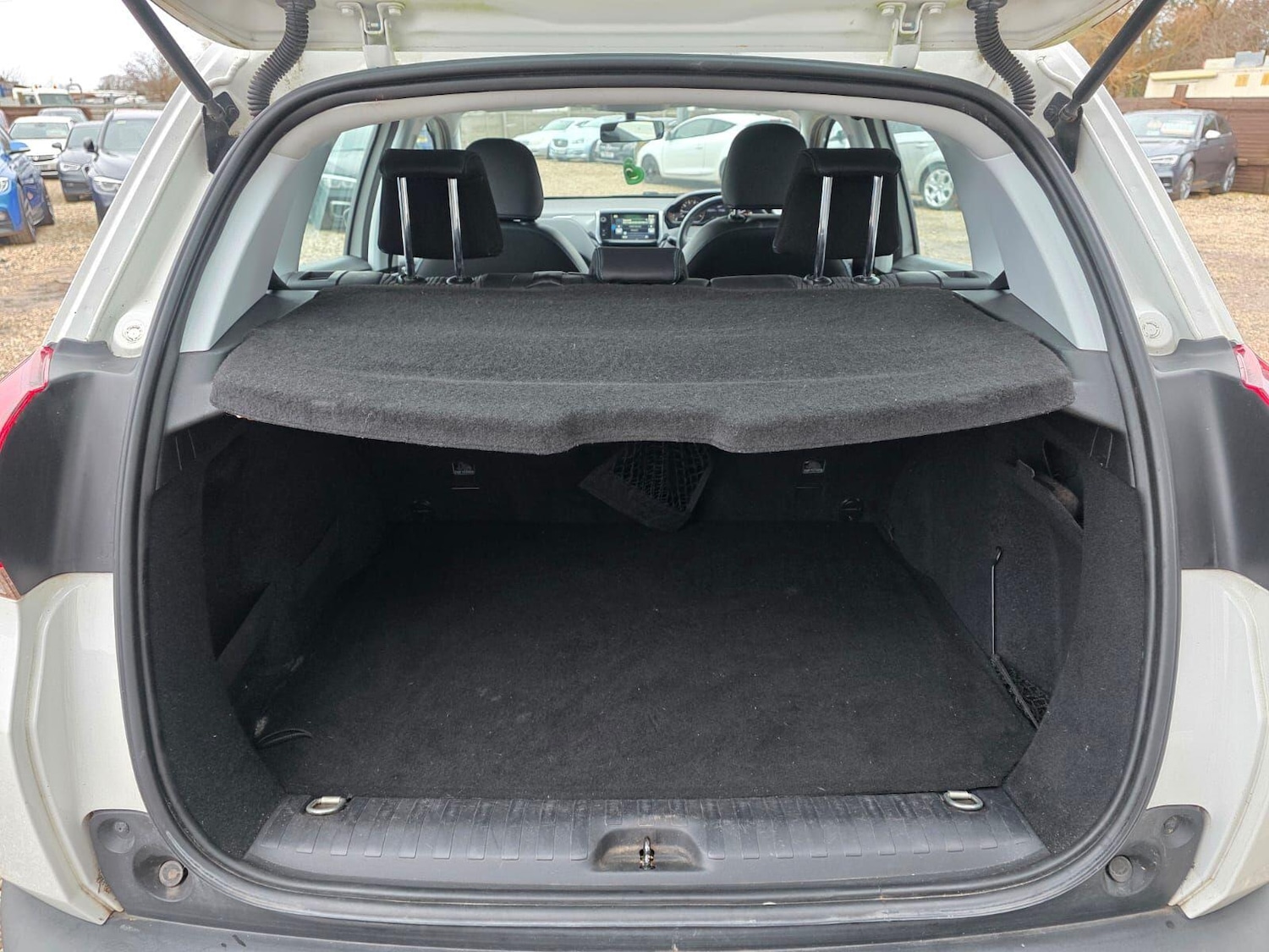 Used Peugeot 2008 2015 for sale - 77166668: Photo 14