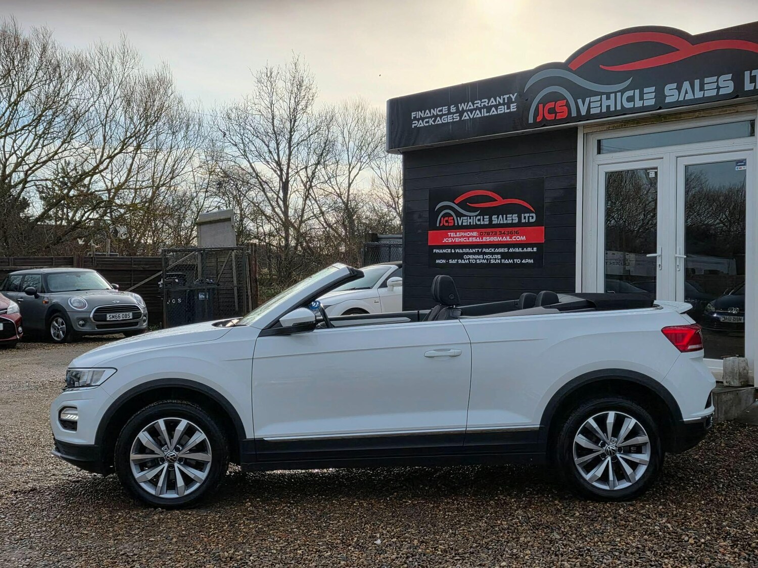 Used Volkswagen T-Roc for sale - 77695705: Photo 16