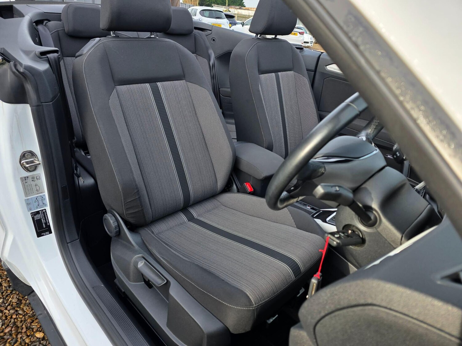 Used Volkswagen T-Roc for sale - 77695705: Photo 24