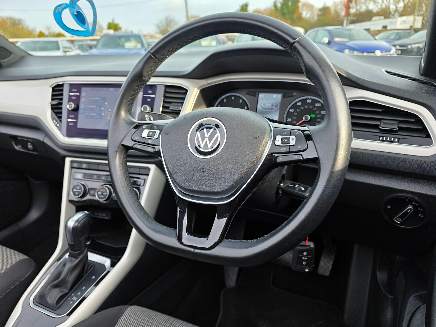 Used Volkswagen T-Roc for sale - 77695705: Photo 32