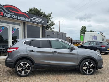 Used Nissan Qashqai 2016 for sale - 79711896: Photo