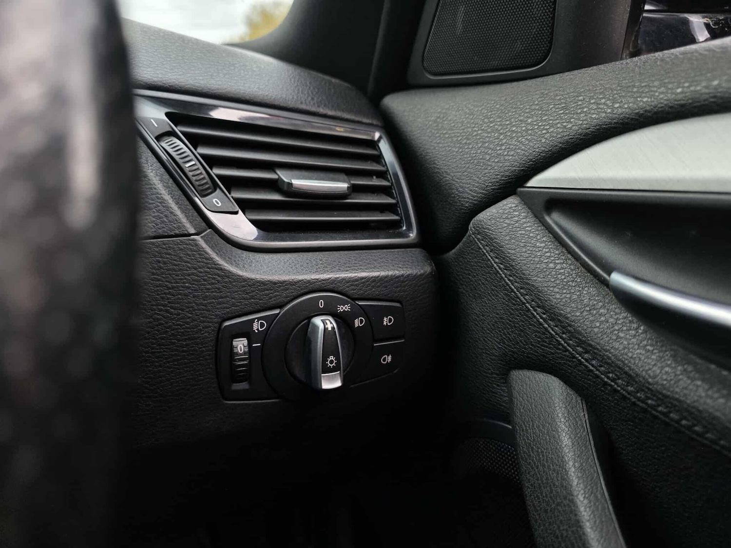 Used BMW X1 2012 for sale - 76992219: Photo 26