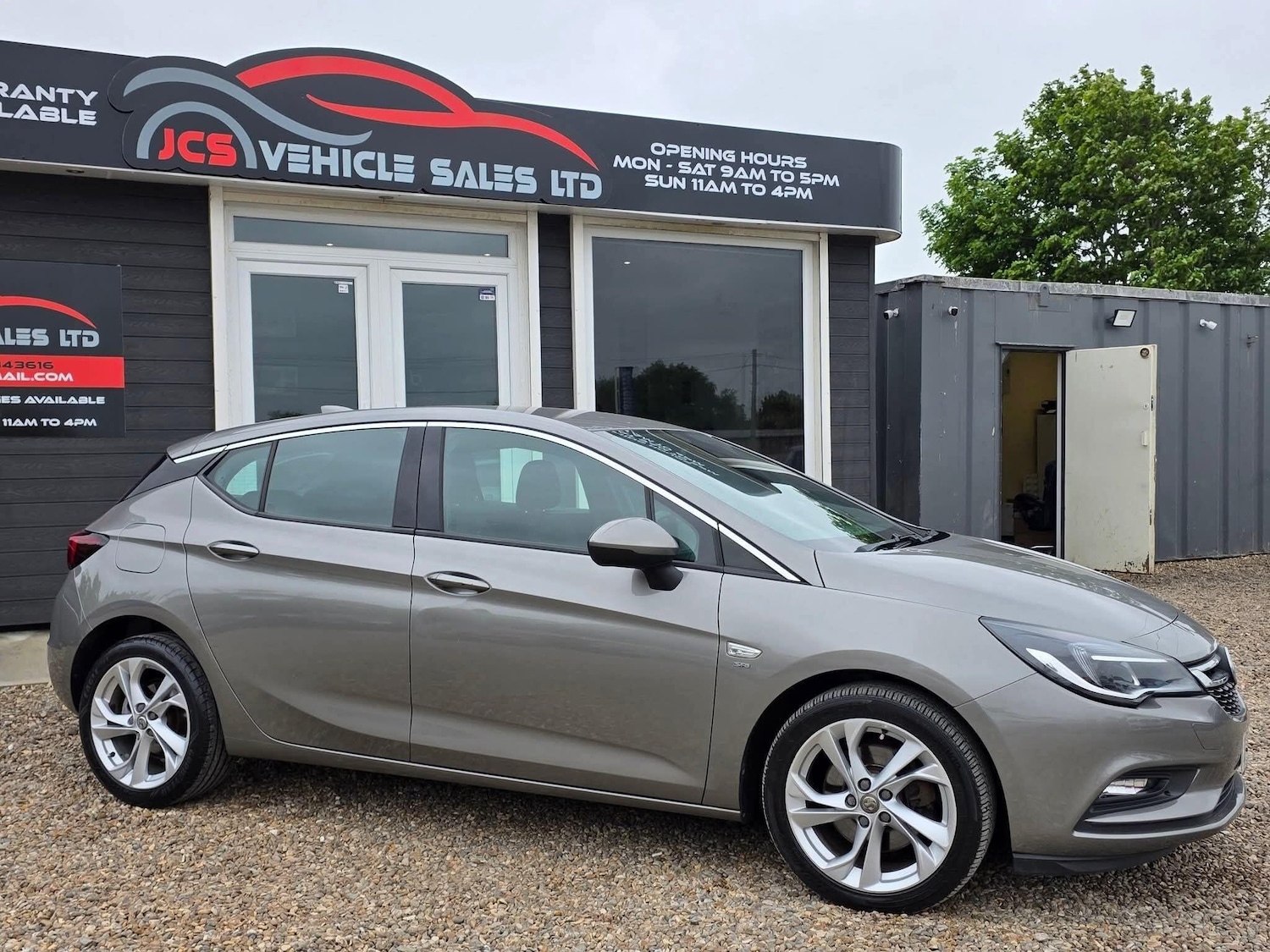Used Vauxhall Astra 2016 for sale - 77496625: Photo 2
