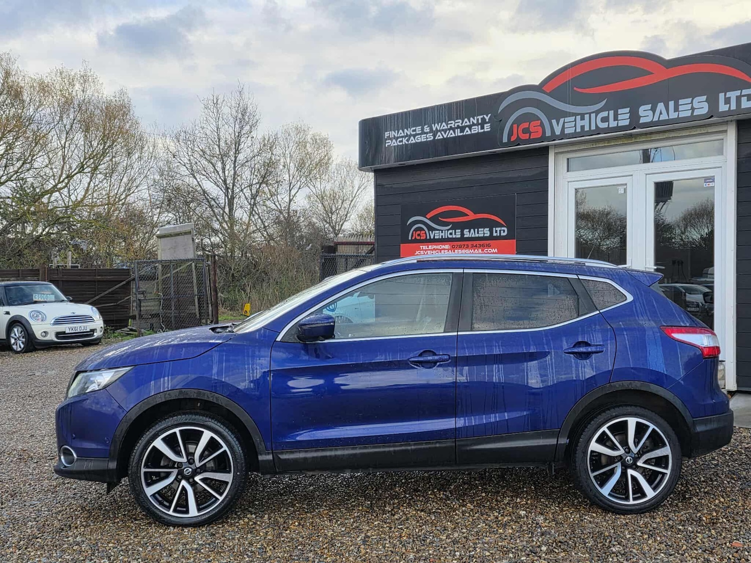 Used Nissan Qashqai 2017 for sale - 76992720: Photo 9