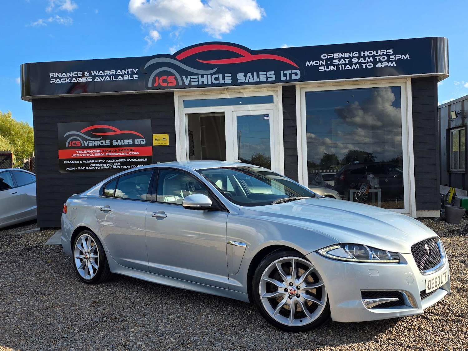 Used Jaguar XF 2014 for sale - 76599410: Photo 2