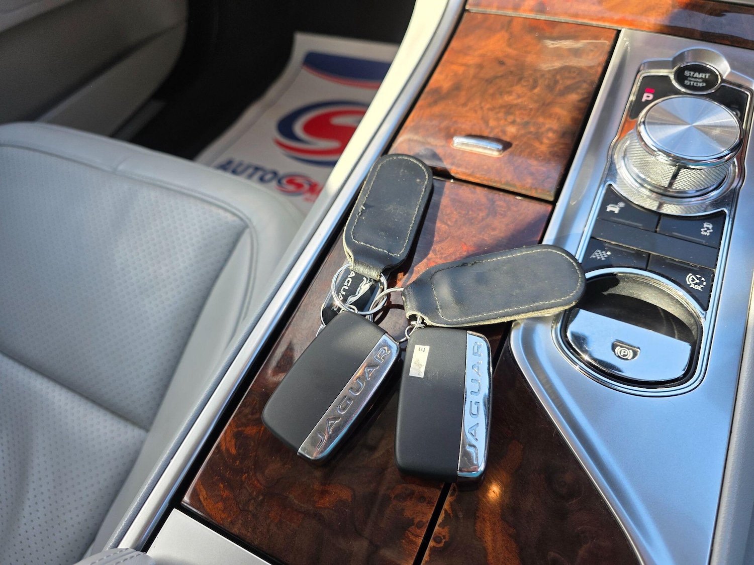 Used Jaguar XF 2014 for sale - 76599410: Photo 26