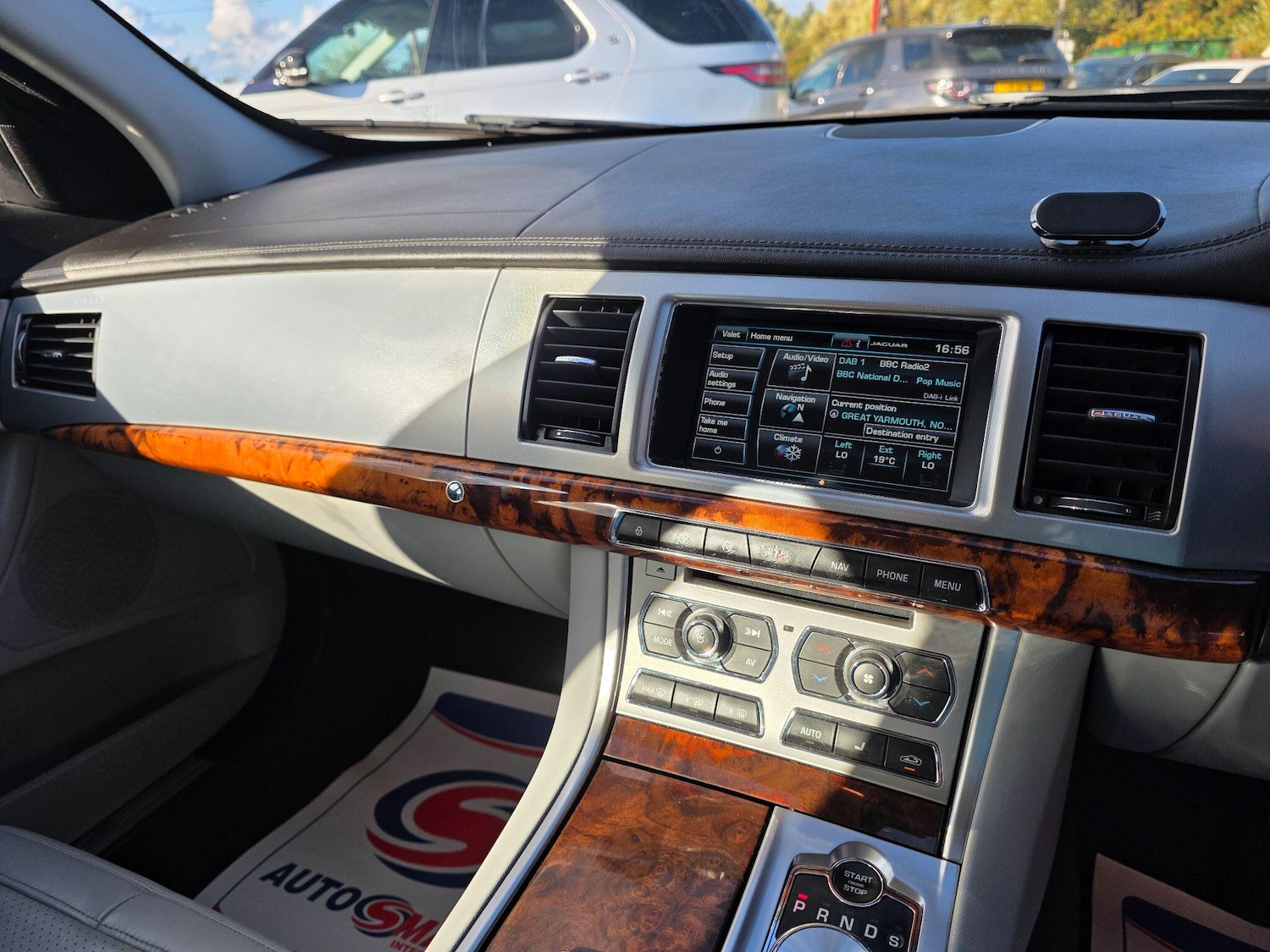 Used Jaguar XF 2014 for sale - 76599410: Photo 28