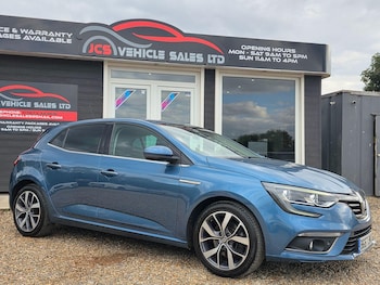 Used Renault Megane 2017 for sale - 79590368: Photo