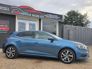 Used Renault Megane 2017 for sale - 79590368: Photo