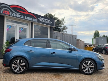 Used Renault Megane 2017 for sale - 79590368: Photo