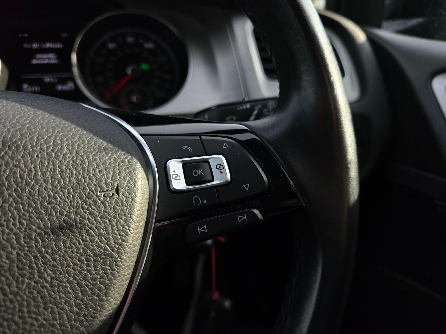 Used Volkswagen Golf 2016 for sale - 77696162: Photo 39