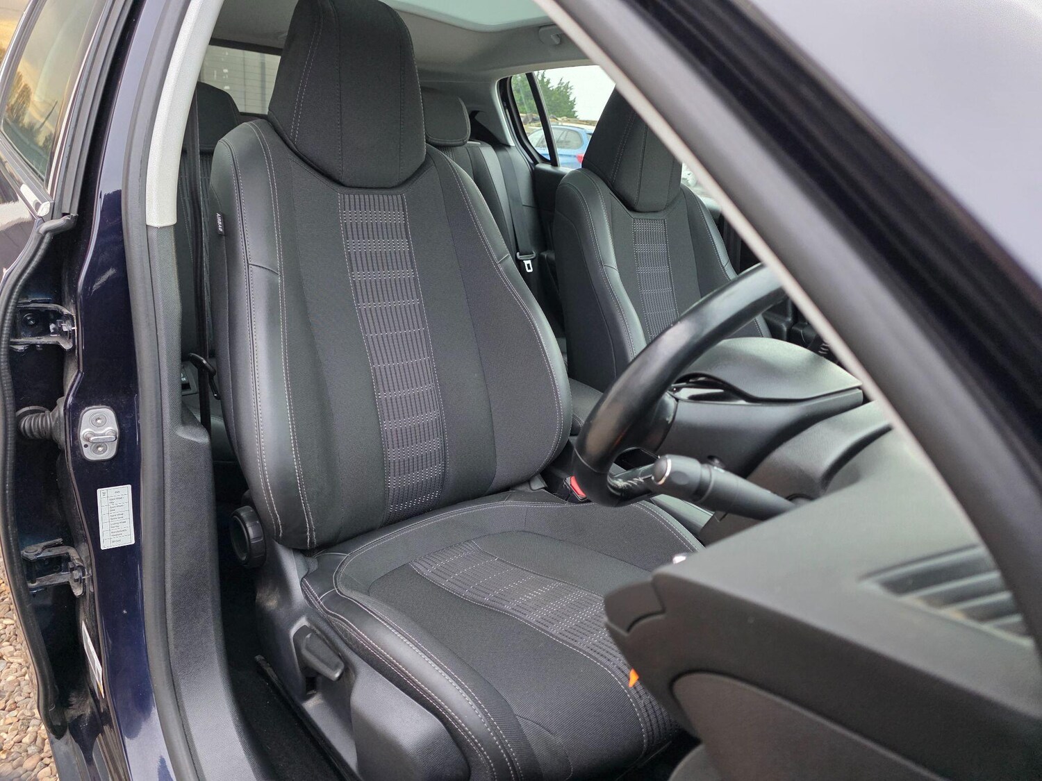 Used Peugeot 308 2018 for sale - 78205031: Photo 16