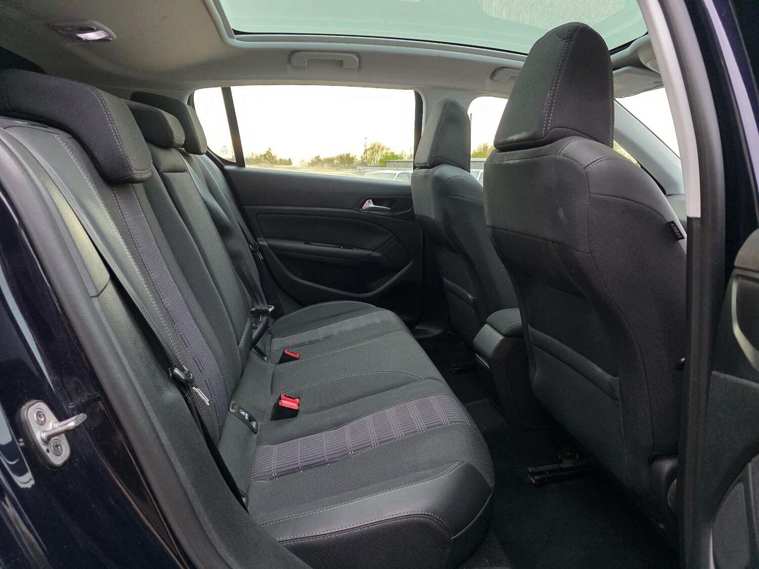 Used Peugeot 308 2018 for sale - 78205031: Photo 18