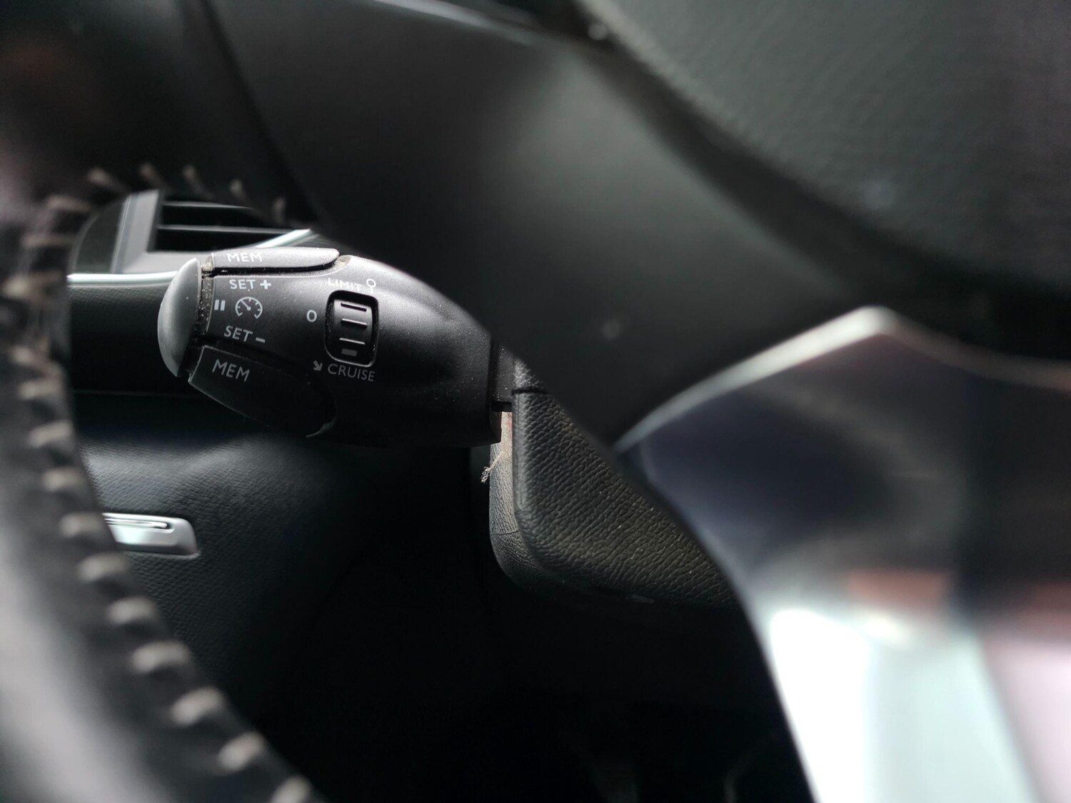 Used Peugeot 308 2018 for sale - 78205031: Photo 37