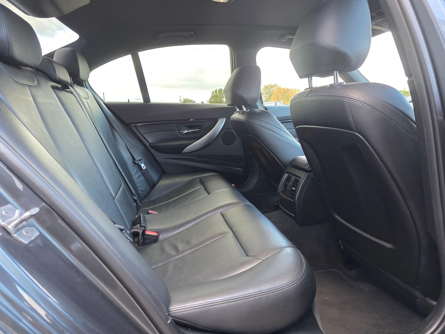 Used BMW 3 Series 2017 for sale - 77132028: Photo 15