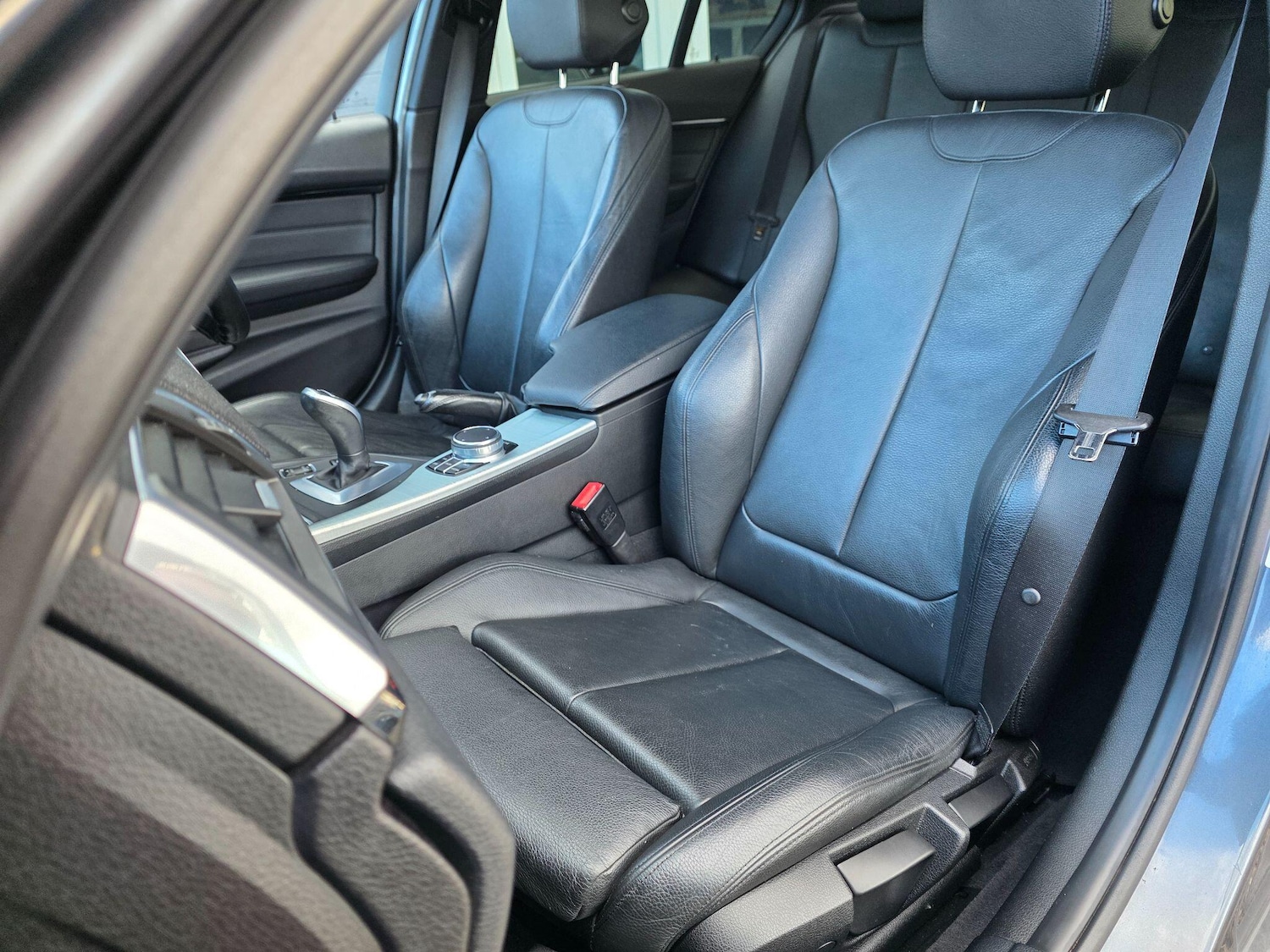 Used BMW 3 Series 2017 for sale - 77132028: Photo 18