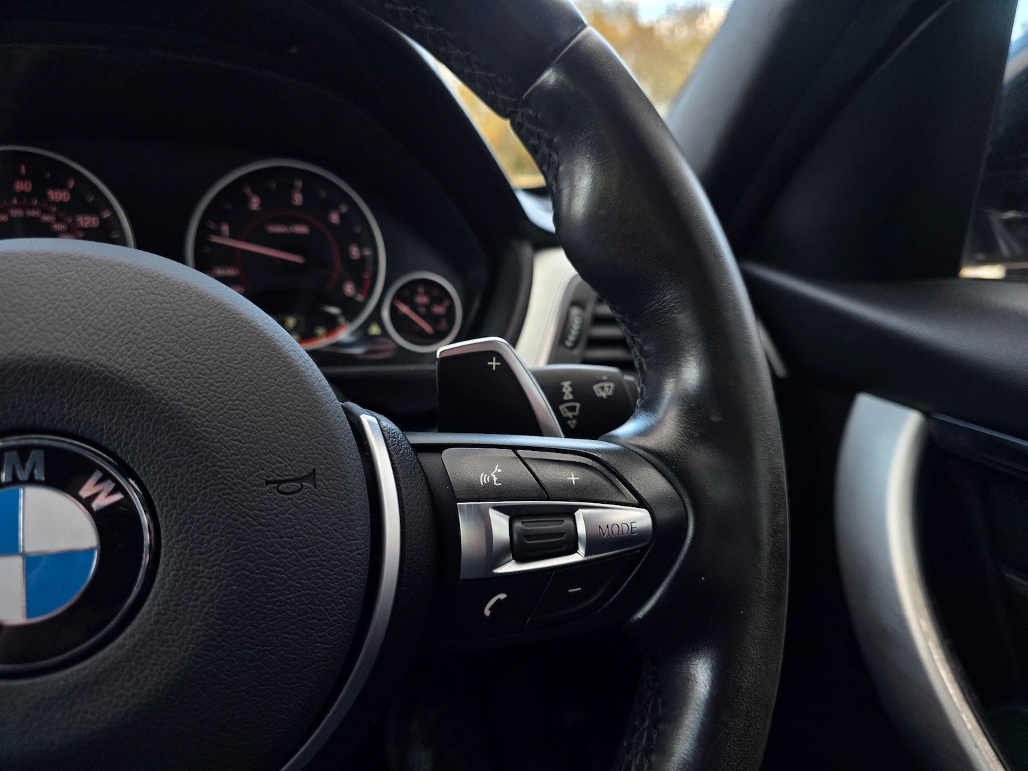 Used BMW 3 Series 2017 for sale - 77132028: Photo 34