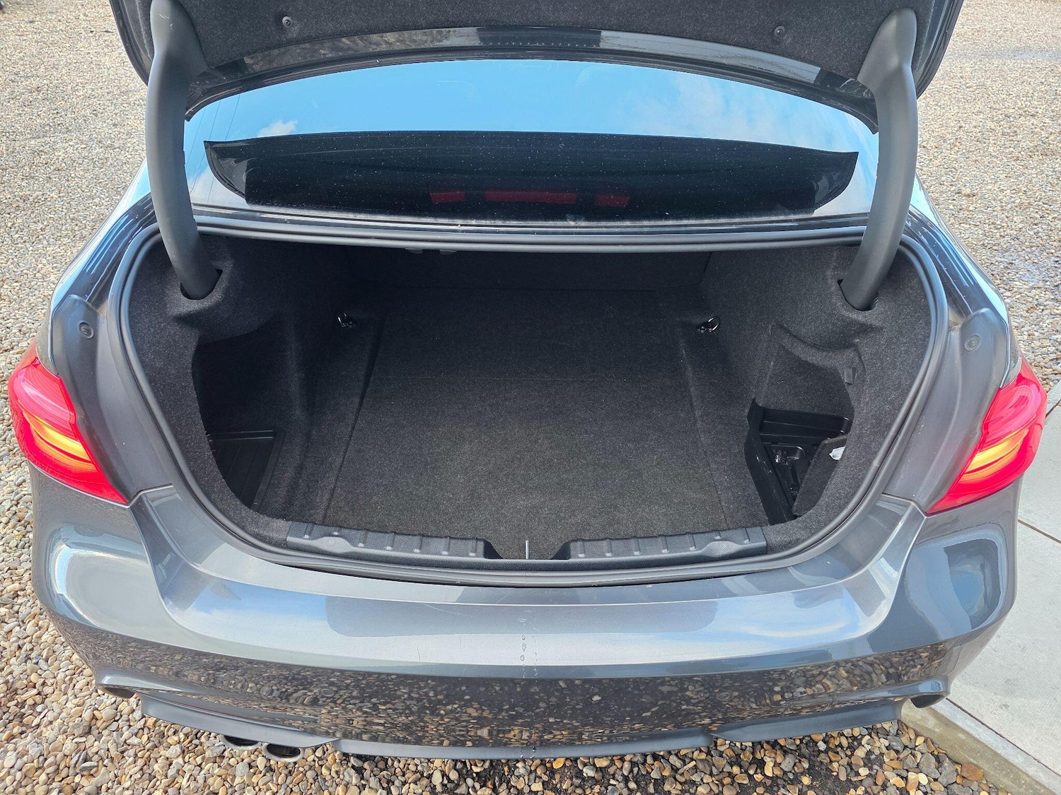 Used BMW 3 Series 2017 for sale - 76599412: Photo 16