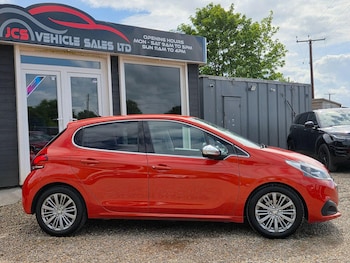 Used Peugeot 208 2015 for sale - 78601841: Photo