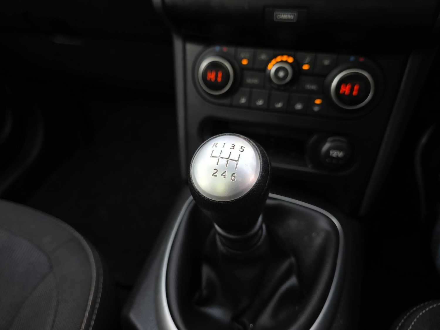 Used Nissan Qashqai 2012 for sale - 76855701: Photo 22