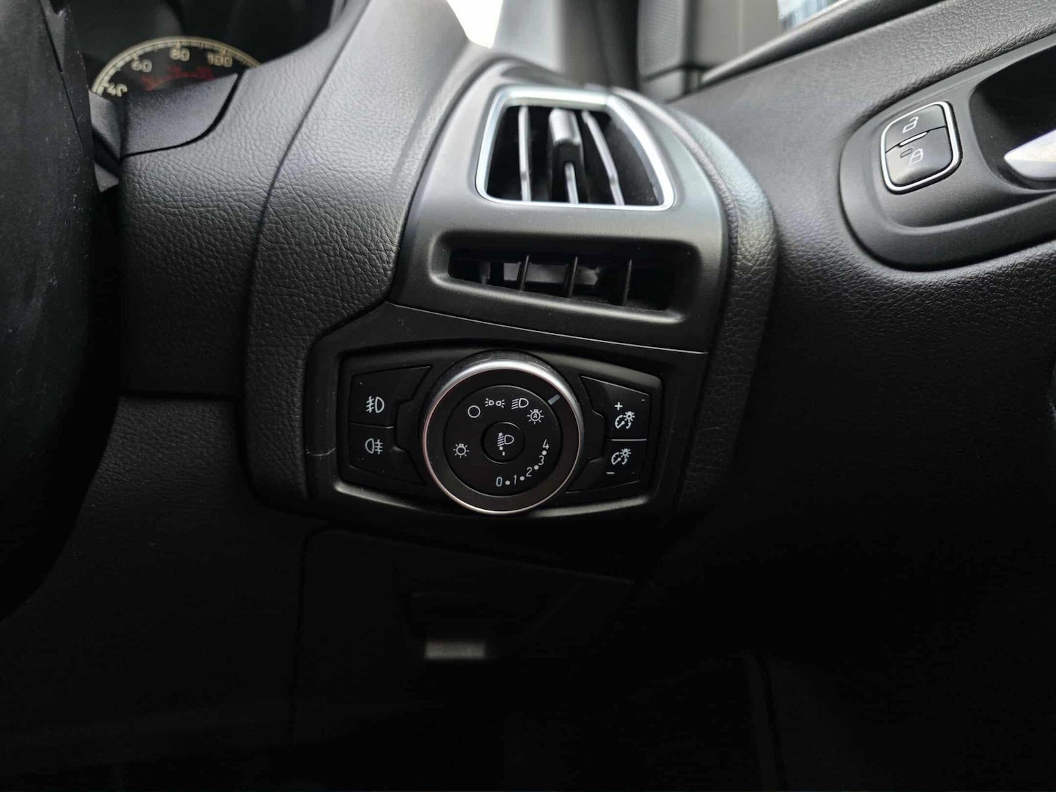 Used Ford Focus 2016 for sale - 76599423: Photo 28