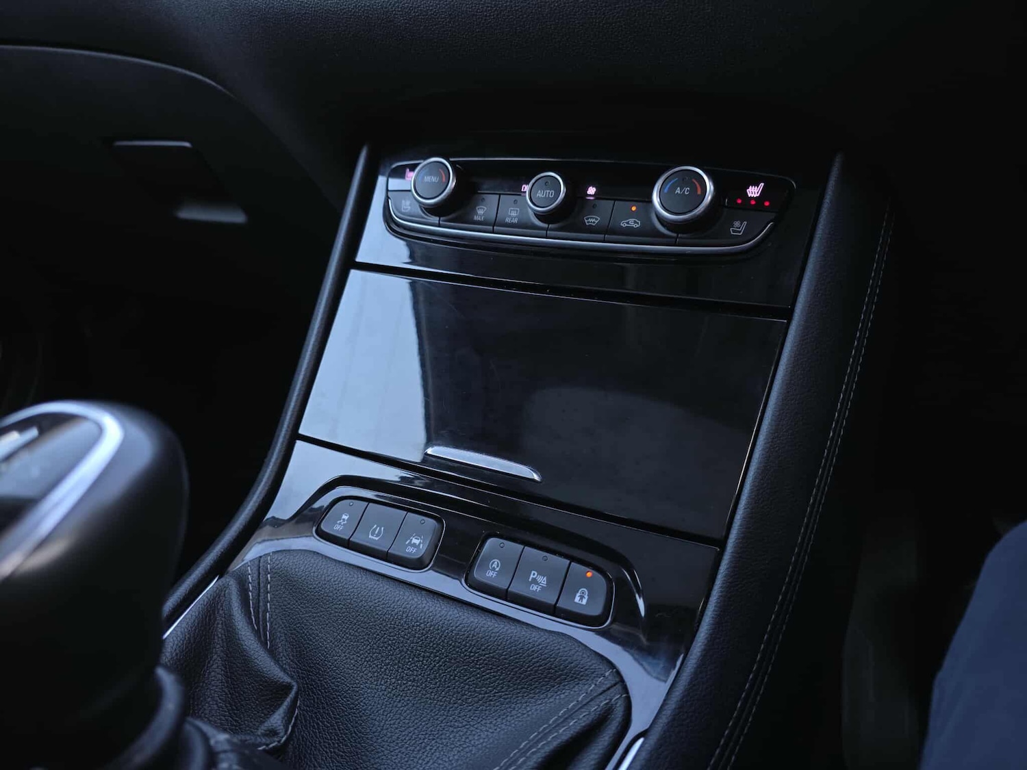 Used Vauxhall Grandland X 2018 for sale - 76689597: Photo 24