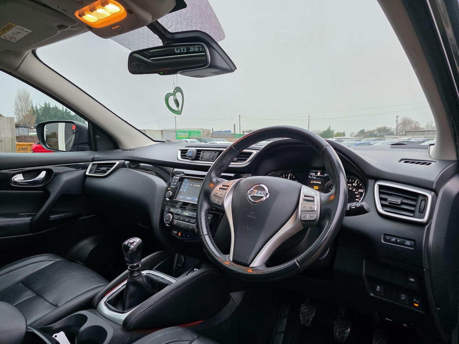 Used Nissan Qashqai 2016 for sale - 77020871: Photo 14