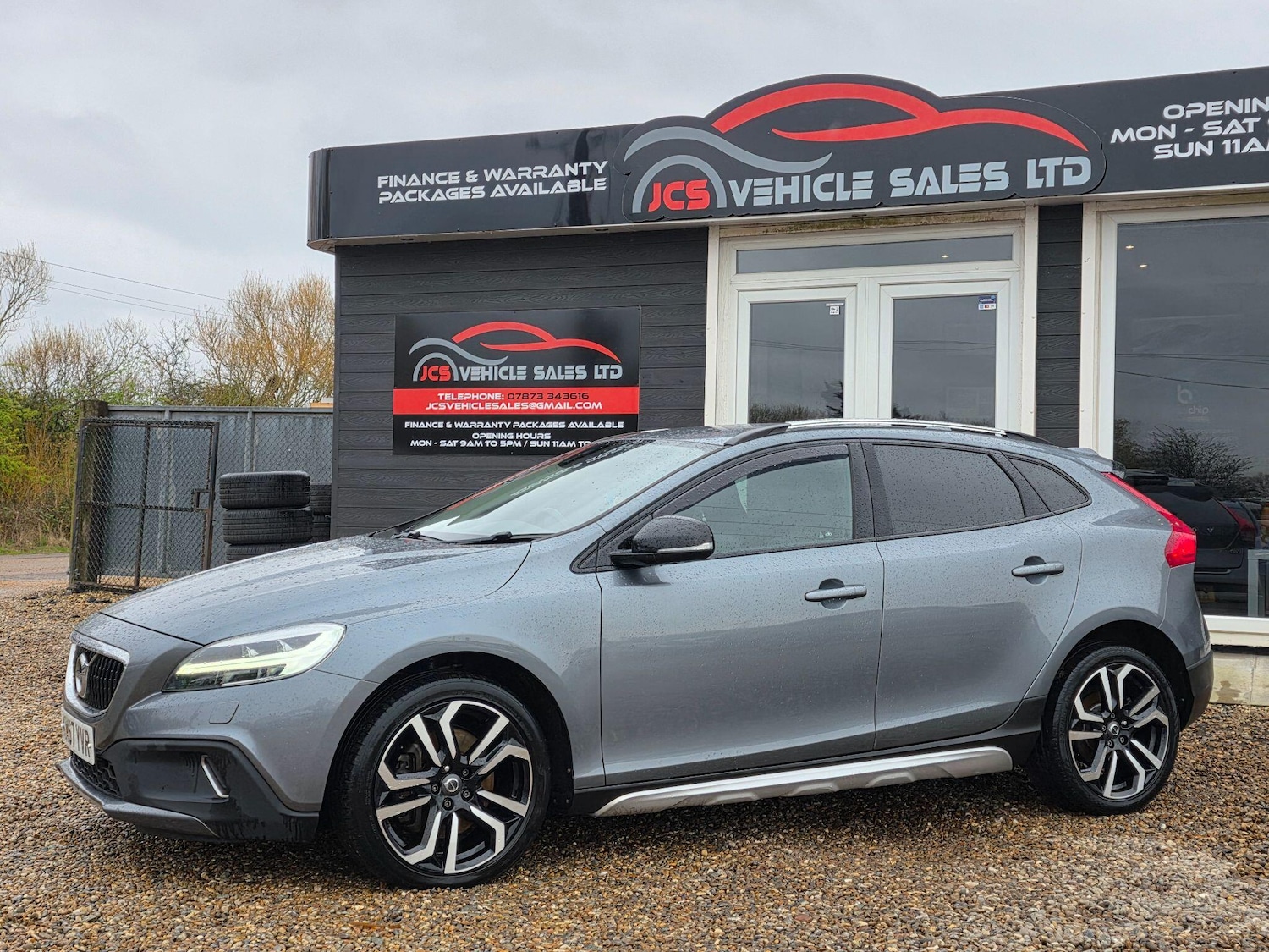 Used Volvo V40 2017 for sale - 78046890: Photo 10