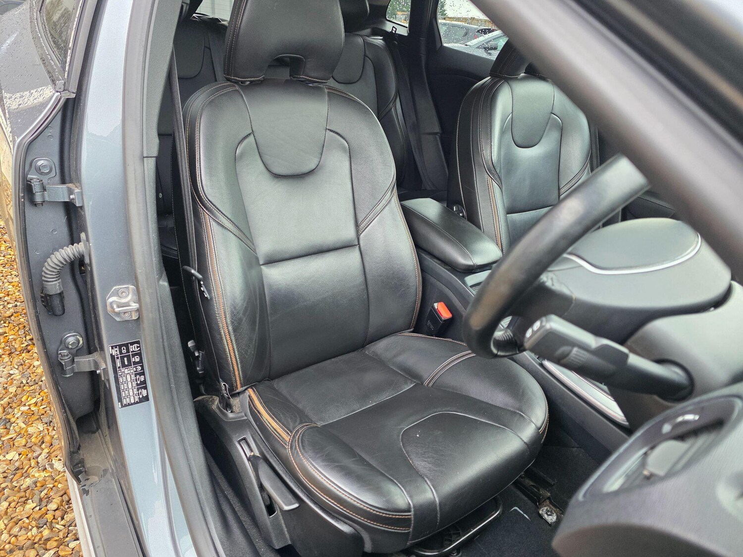 Used Volvo V40 2017 for sale - 78046890: Photo 14