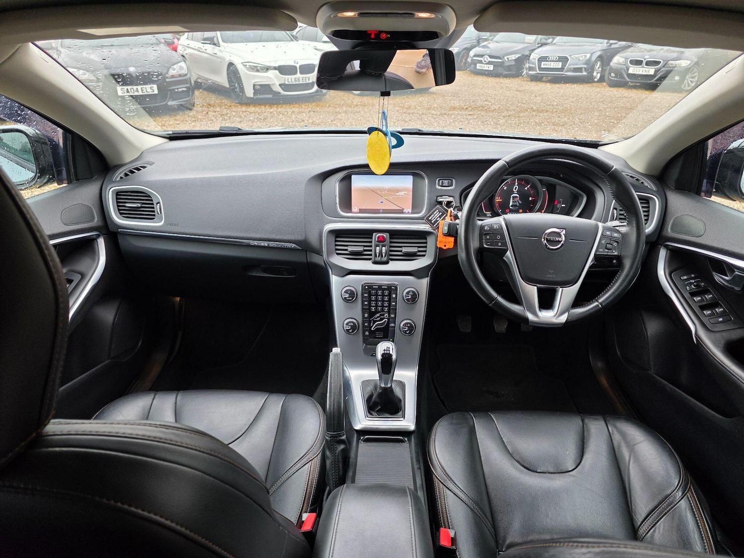 Used Volvo V40 2017 for sale - 78046890: Photo 19