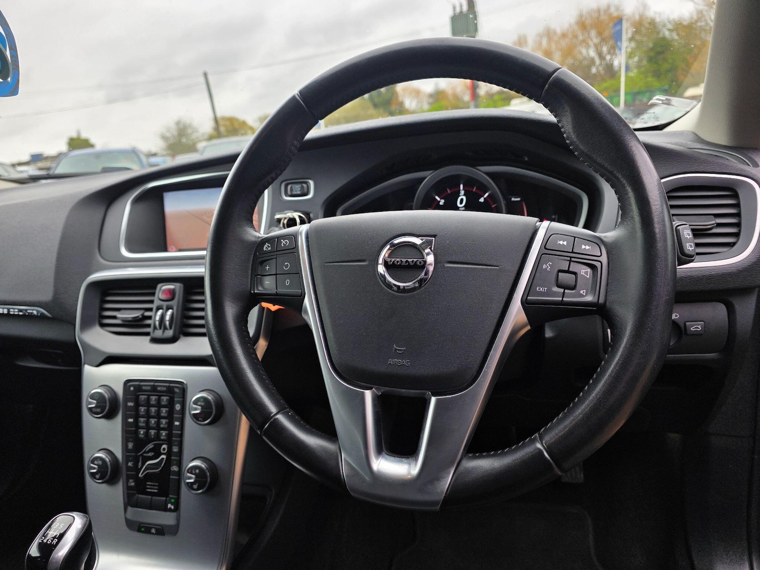 Used Volvo V40 2017 for sale - 78046890: Photo 20