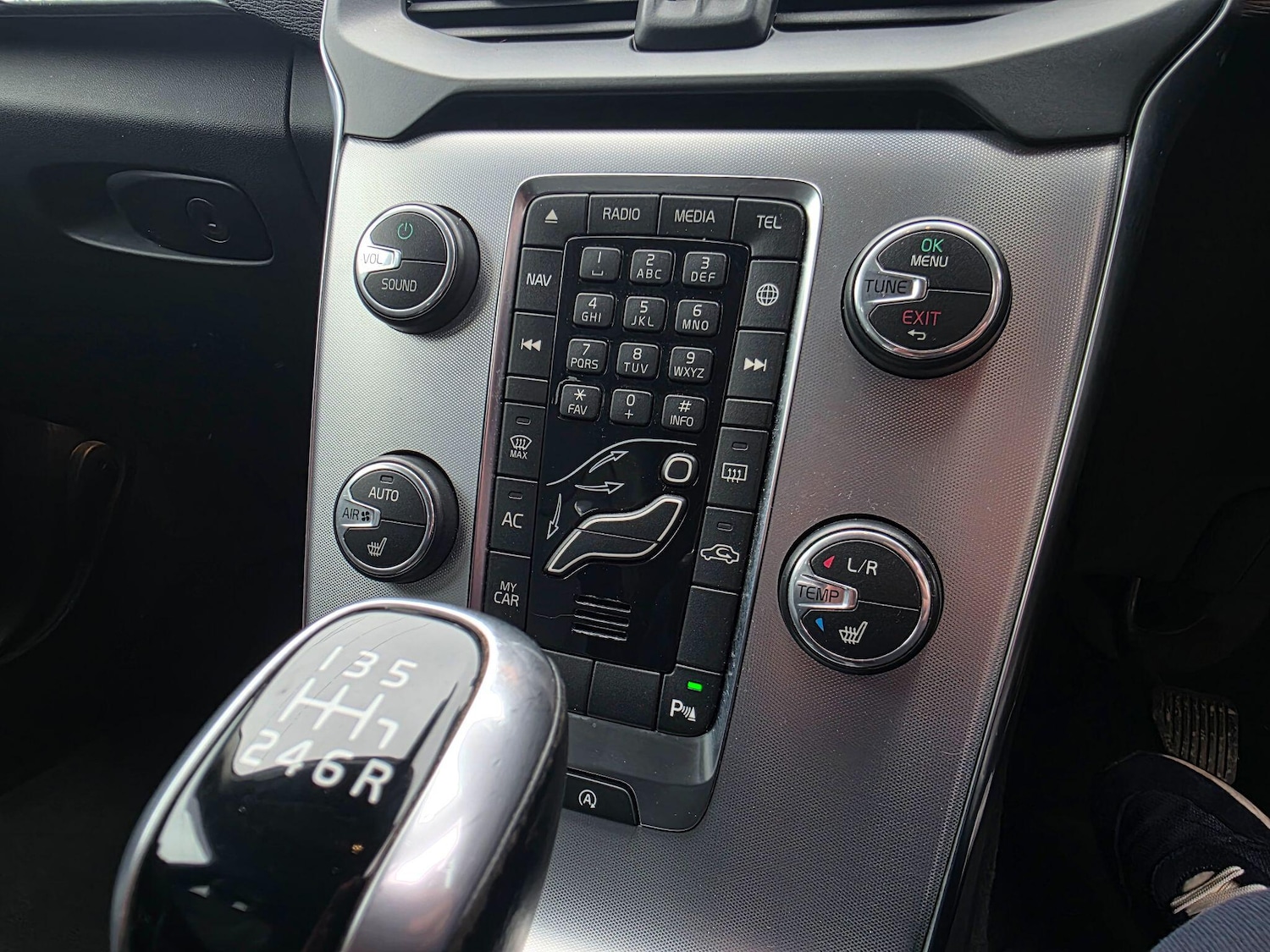 Used Volvo V40 2017 for sale - 78046890: Photo 23