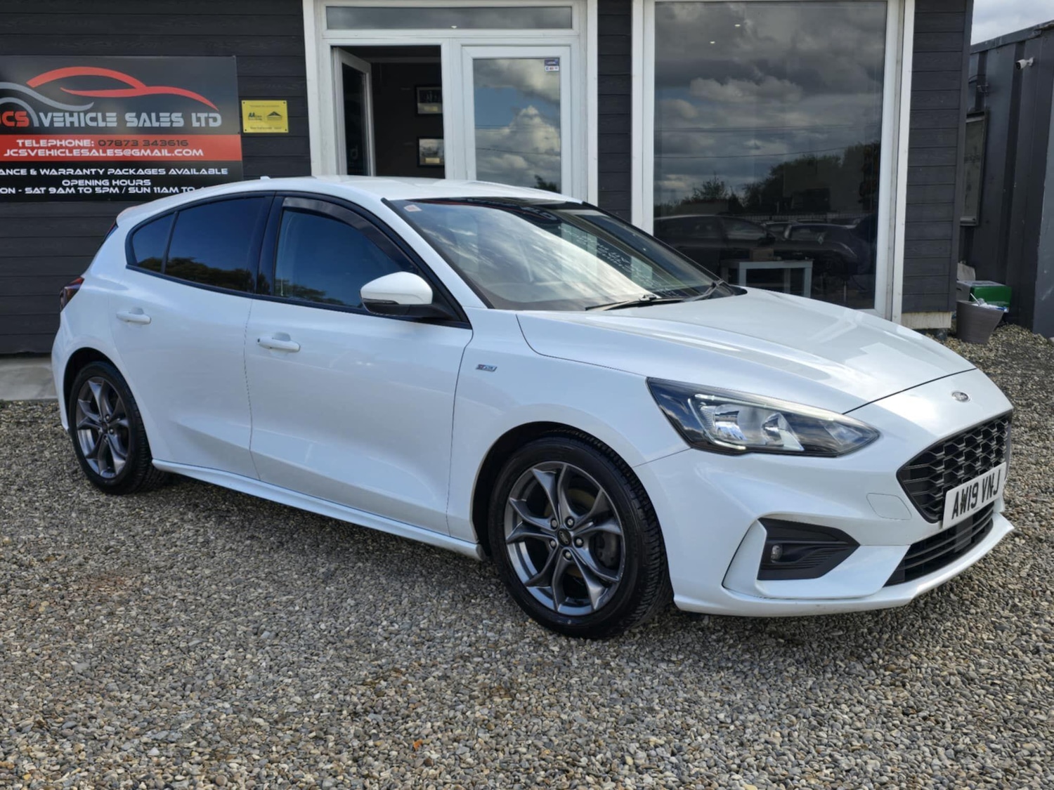 Used Ford Focus 2019 for sale - 76599416: Photo 2