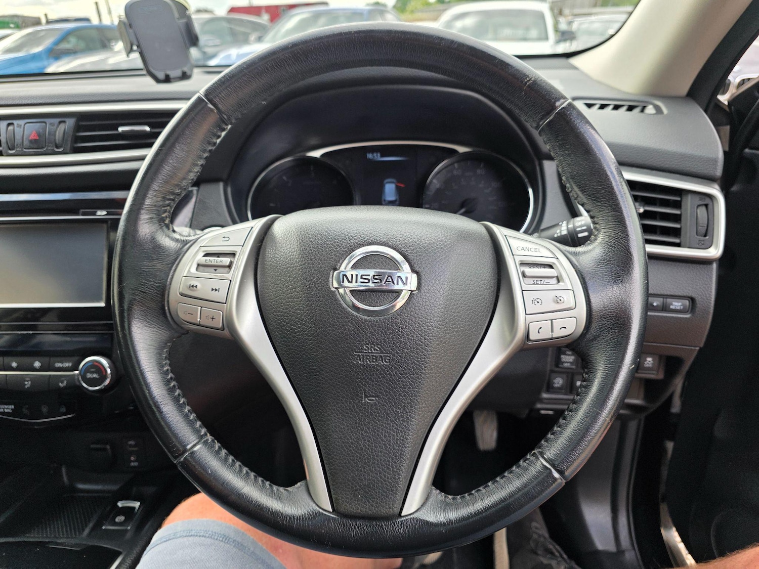 Used Nissan X-Trail 2015 for sale - 76599440: Photo 33