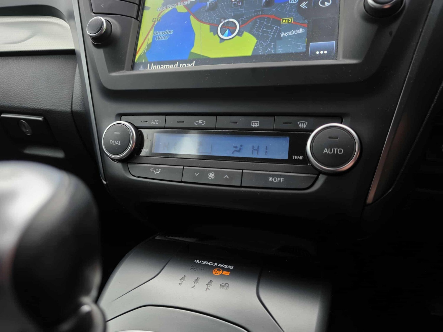 Used Toyota Avensis 2017 for sale - 76599442: Photo 22