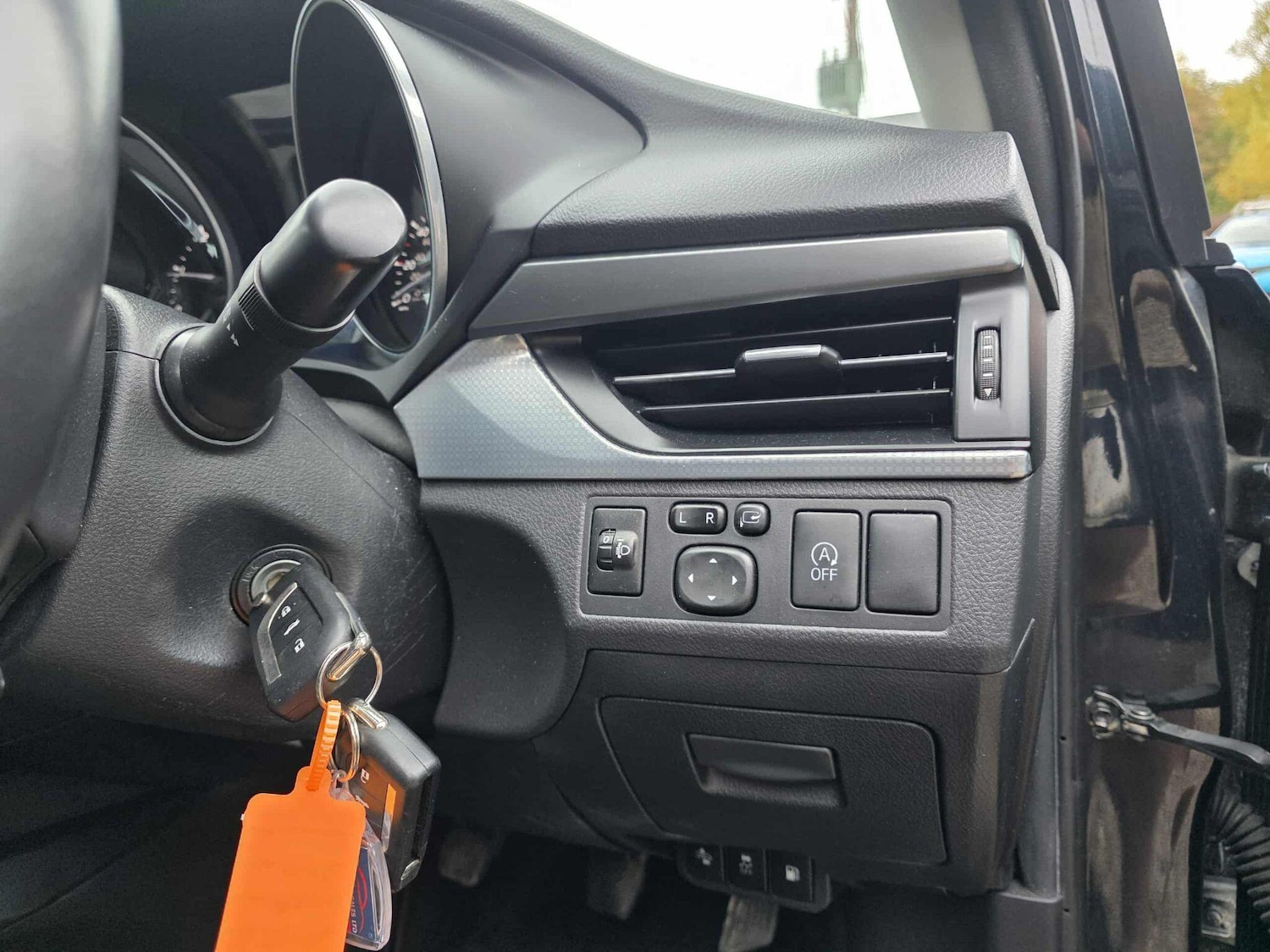 Used Toyota Avensis 2017 for sale - 76599442: Photo 25