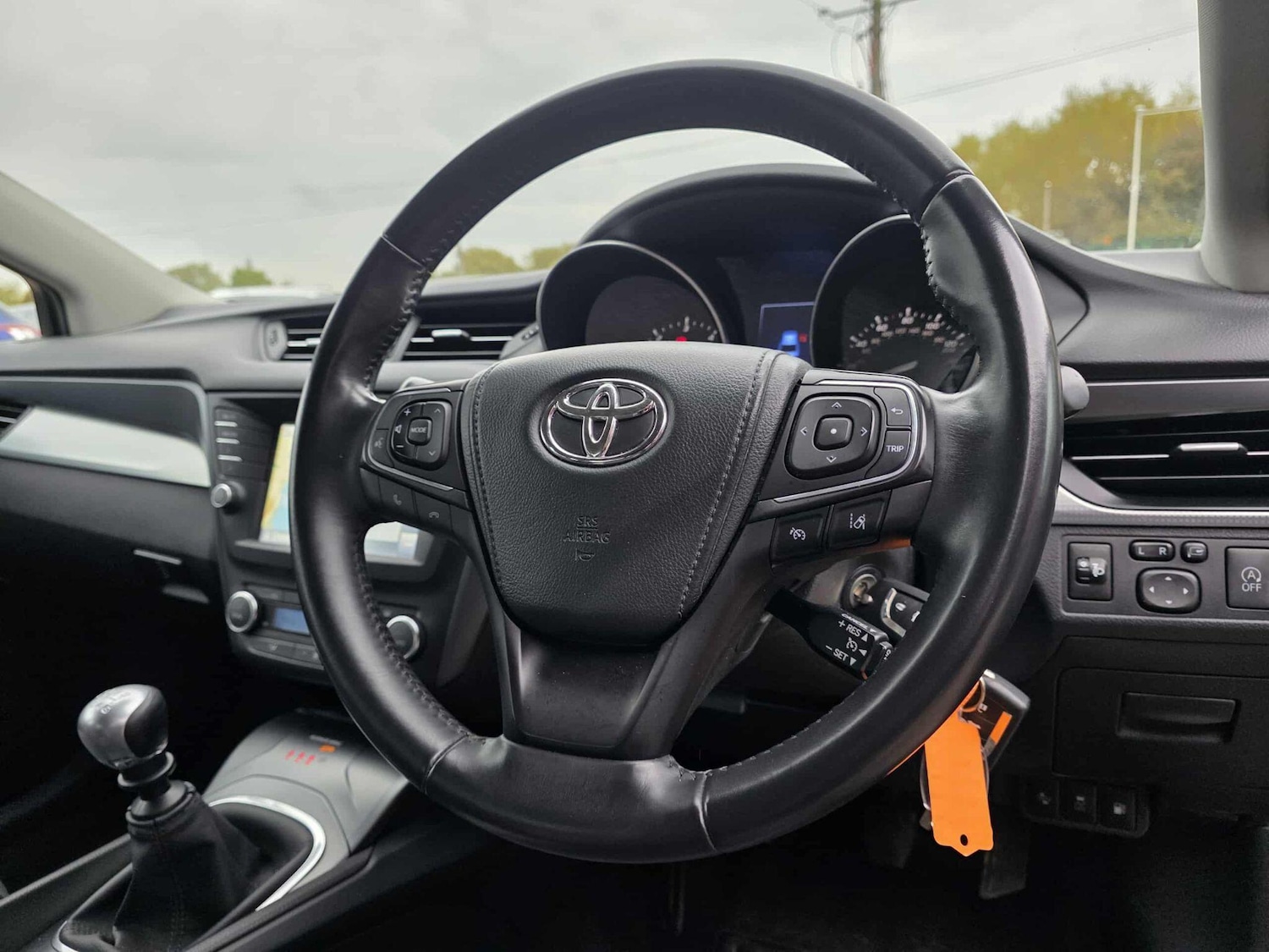 Used Toyota Avensis 2017 for sale - 76599442: Photo 26