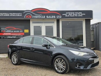 Used Toyota Avensis 2017 for sale - 76599442: Photo